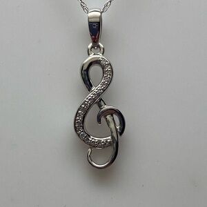 10K White Gold Treble Music Note 0.05ct twt Diamond Pendant and Chain NEW